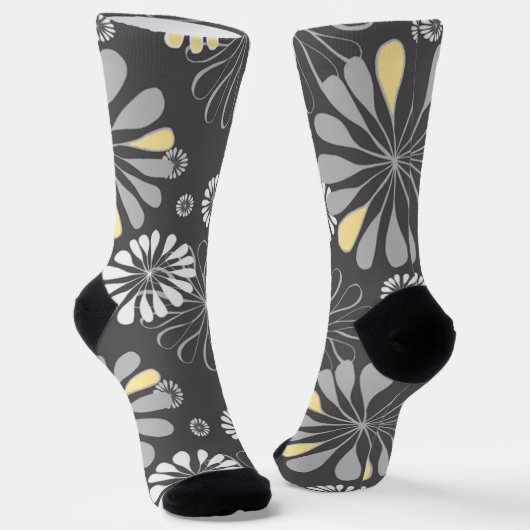 Trendy Gray and Yellow Floral ソックス (傾斜あり)