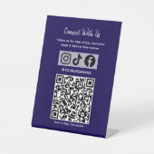 Trendy Holographic QR Code | Connect With Us  台座サイン (正面)