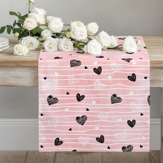 Trendy Love Gift Hand Drawn Heart Table Runner ロングテーブルランナー