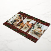 Trendy Modern Red and Green Tartan Christmas Photo 箔シーズンカード (回転した状態)