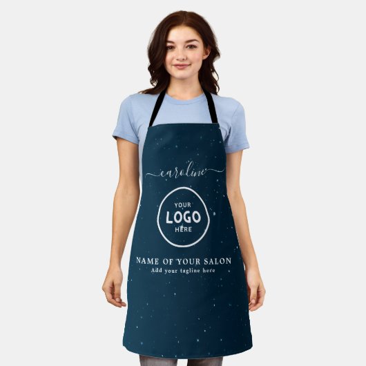 Trendy Modern Salon Logo Apron エプロン (着用した状態)
