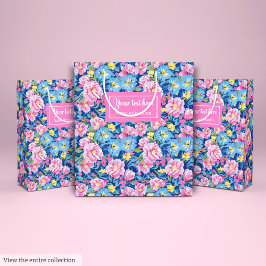 Trendy pale pink and baby blue gift bag wrap ミディアムペーパーバッグ