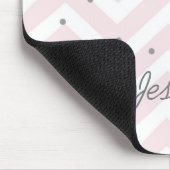 Trendy Pastel Pink Chevron Dotty Personalised マウスパッド (コーナー)