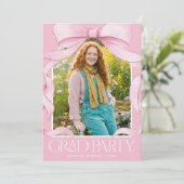 Trendy Pink Bow Graduation Photo Party 招待状 (スタンド正面)
