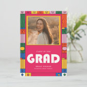Trendy Retro Modern Grad Photo Graduation 招待状 (スタンド正面)