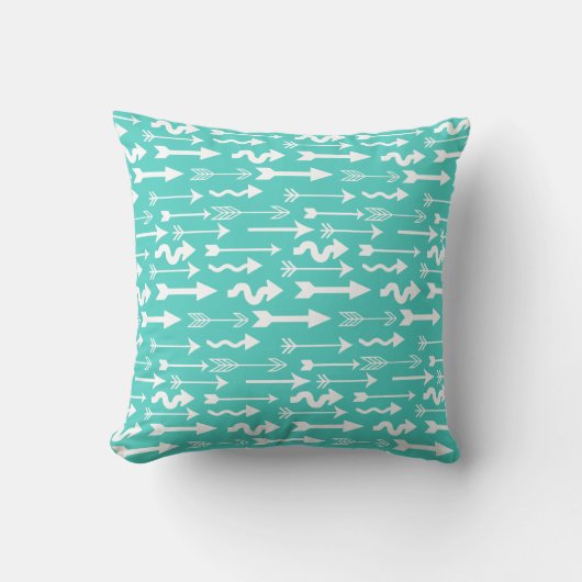 Trendy Teal and White Arrow Pattern クッション (正面)