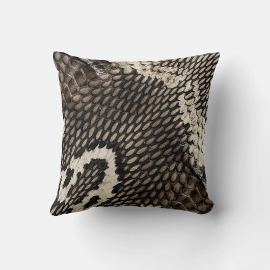 Trèsのシックなコブラのスネークスキンの家の装飾 クッション (裏面)