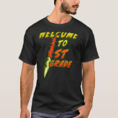 Trex Welcome To First Grade Claw Scratch Graphic Tシャツ (正面)