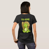 Tri-Rome Zen Triceratops: Cute Dinosaur Yoga at th Tシャツ (裏面フル)
