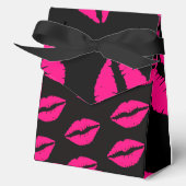 Triangle Lip Print Box Valentine’s Day special  フェイバーボックス (正面)