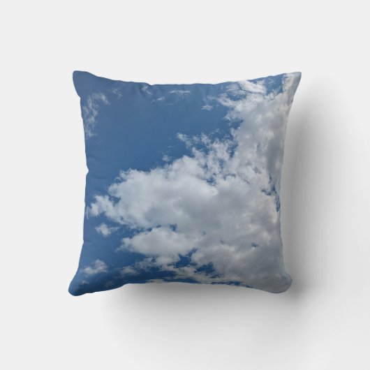 Triangle of clouds クッション (裏面)