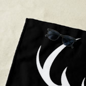 Tribal Deer Silhouette Minimal Tattoo Style ビーチタオル (インサイチュ)