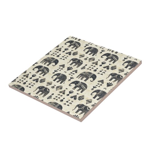 Tribal Elephant Boho Pattern (1) タイル (側面)