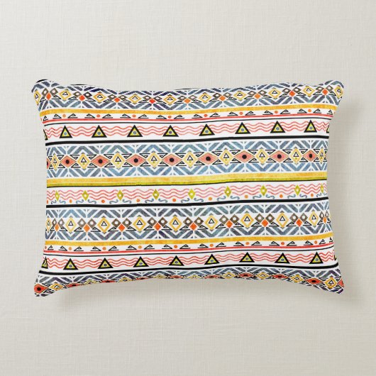 Tribal grunge ethno folk pattern in retro style アクセントクッション (正面)