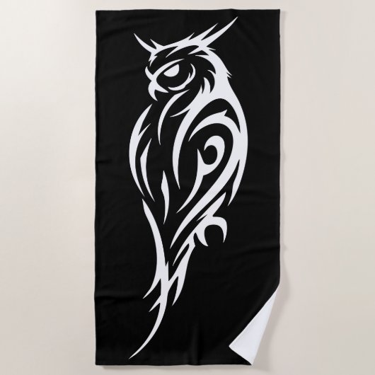 Tribal Owl Minimal Black and White Design ビーチタオル (正面)
