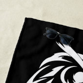 Tribal Owl Silhouette Minimal Animal Design ビーチタオル (インサイチュ)