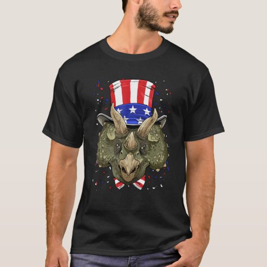Triceratops Dinosaur 4th of July Patriotic America Tシャツ (正面)