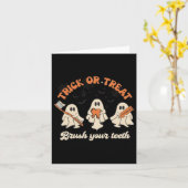 Trick Or Treat Brush Your Teeth Halloween Dental H カード (黄色い花)