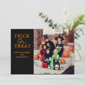 Trick Or Treat Family Photo Halloween シーズンカード (スタンド正面)