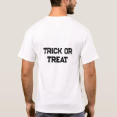 Trick or. Treat Halloween spooky black simple mini Tシャツ (裏面)