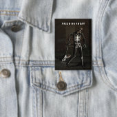 Trick or Treat. Man dressed as skeleton 缶バッジ (インサイチュ)