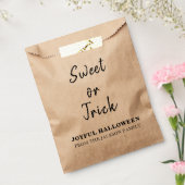 Trick or Treat Modern Rustic Kraft Halloween  フェイバーバッグ (封をした状態)