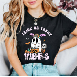 Trick or Treat Vibes Retro Ghost & Candy Halloween Tシャツ