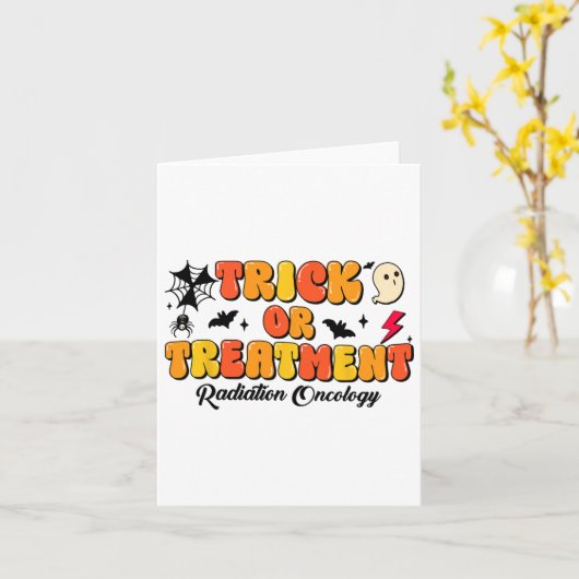 Trick Or Treatment Radiation Oncology Halloween 2  カード (黄色い花)