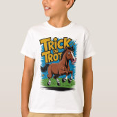 Trick or Trot Horse Design for Equestrian Fans Tシャツ (正面)