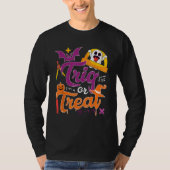 Trig  Joke Halloween Trick Or Treat  Math Teacher Tシャツ (正面)