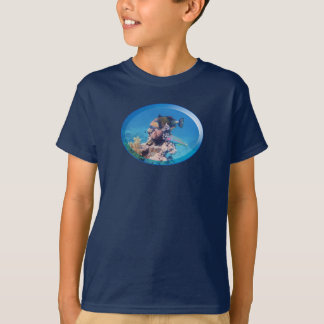 Triggerfish at coral reef - Photographic Design |  Tシャツ