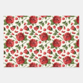 Trio of Romantic Red Roses Foliage on Multi Tones ラッピングペーパーシート (正面3)