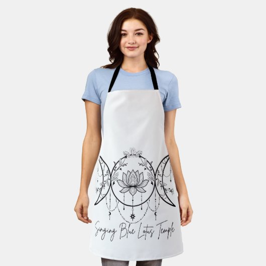 Triple Moon Goddess SBLT エプロン (着用した状態)