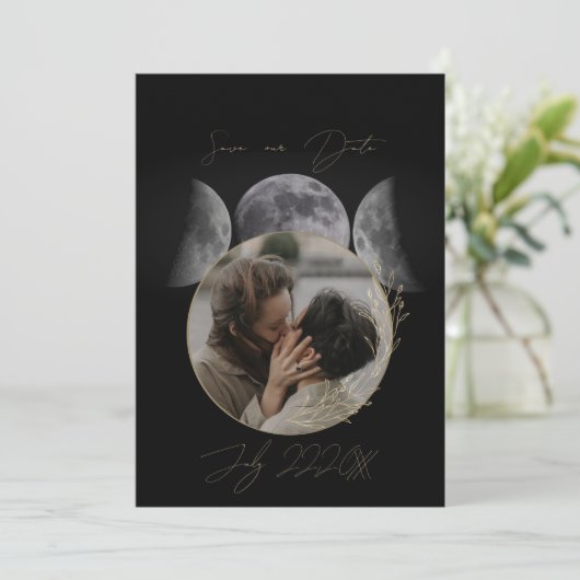 Triple Moon Photo Save The Date 招待状 (スタンド正面)