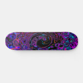 Trippy Black and Magenta Retro Liquid Swirl スケートボード (横)