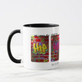 TripStopsの「4つのエース」11のoz。 落書きのマグ マグカップ (左)