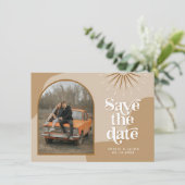 TRIXIEベージュレトロアーチ型写真保存日  招待状 (スタンド正面)