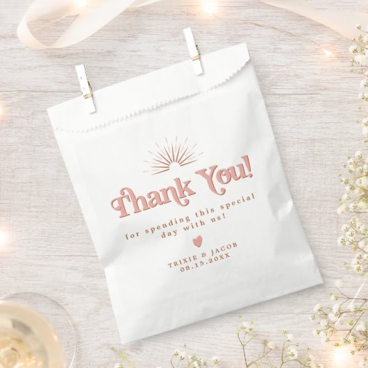 TRIXIEレトロ70ズピンク&オレンジ結婚式の引き出物バッグ フェイバーバッグ (クリップ留めされた状態)