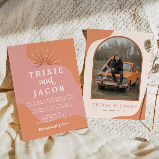 TRIXIE レトロなアーチ型写真ボヘミアングルーヴィーウェディング 招待状