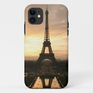 Trocaderoからの日の出のエッフェル塔 iPhone 11 ケース