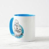 Trois adorables bébés phoques aux grands yeux. マグカップ (正面左)