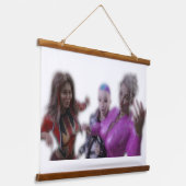 Trois Drôles de Dames 吊り下げ型タペストリー (傾斜あり)