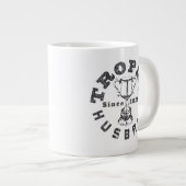 Trophy Husband 2026 Mug ジャンボコーヒーマグカップ (正面右)