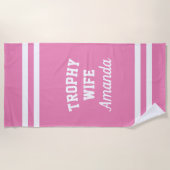 TROPHY WIFE 面白い女性用ビーチタオル ビーチタオル (正面)