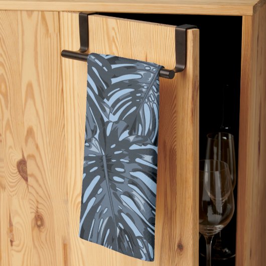 Tropical Dark Blue Monstera Jungle Leaves キッチンタオル (三つ折り)