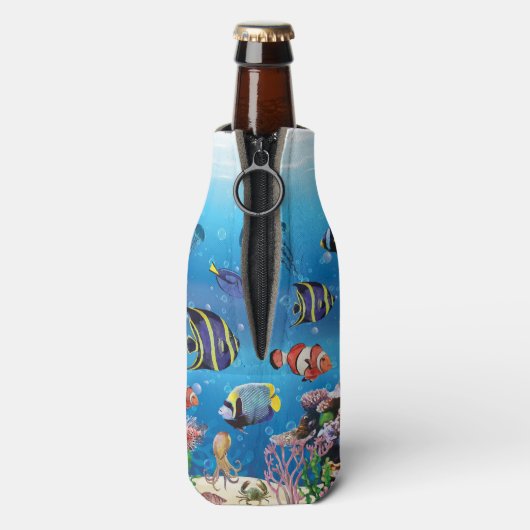 Tropical Fish swimming Seabed ボトルクーラー (ボトル裏面)