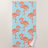 Tropical Flamingo Greek Key Coral & Turq Monogram ビーチタオル (正面)