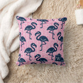 Tropical Flamingo Greek Key - Pink & Navy Monogram クッション (ブランケット)