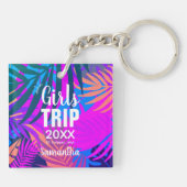 Tropical Girls Trip with Crown, Year, and Name キーホルダー (裏面)