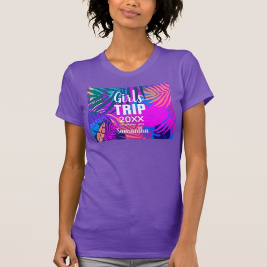 Tropical Girls Trip with Crown, Year, and Name Tシャツ (正面)
